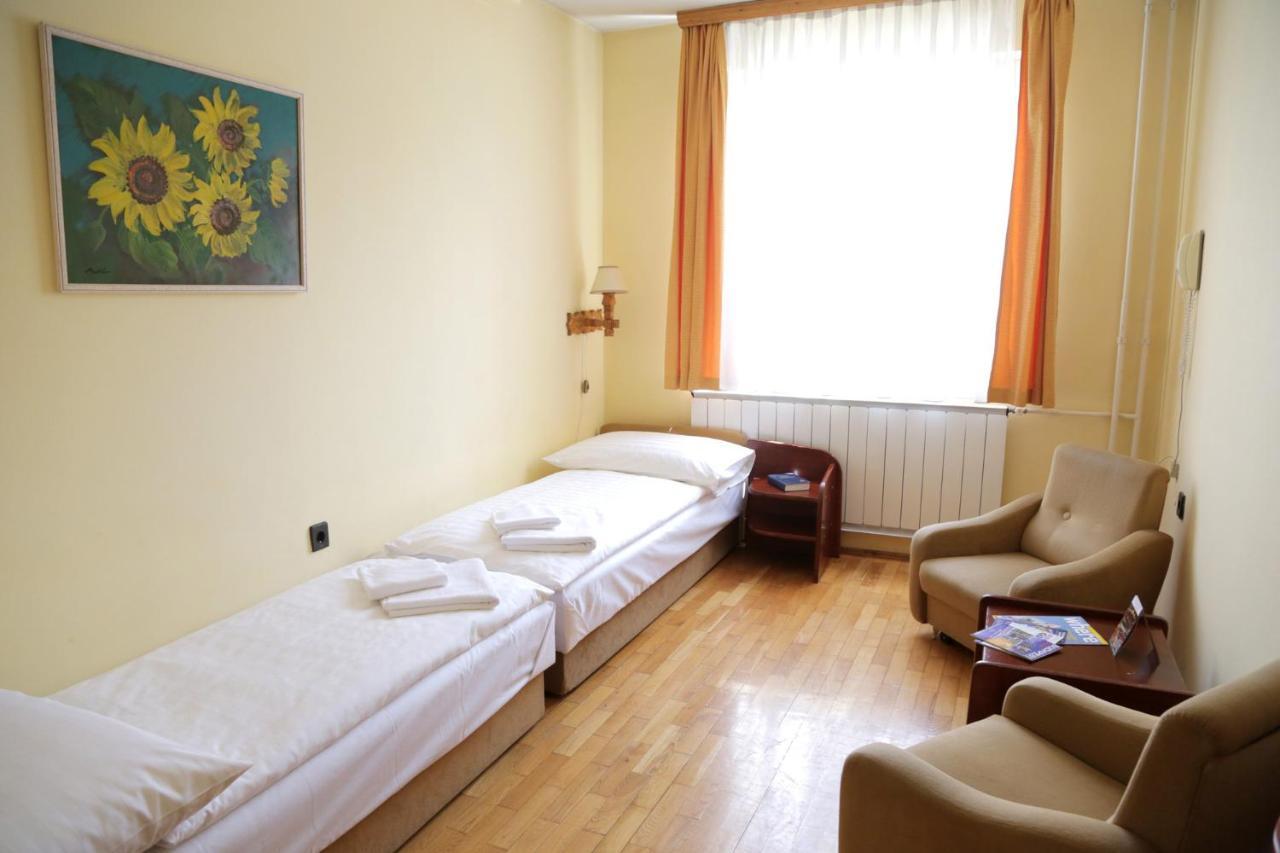 Hotel Bara Gellert Budapesta Exterior foto